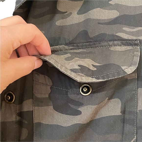 Sanctuary Camo Fray‎ Hem Utility Jacket - Picture 6 of 12